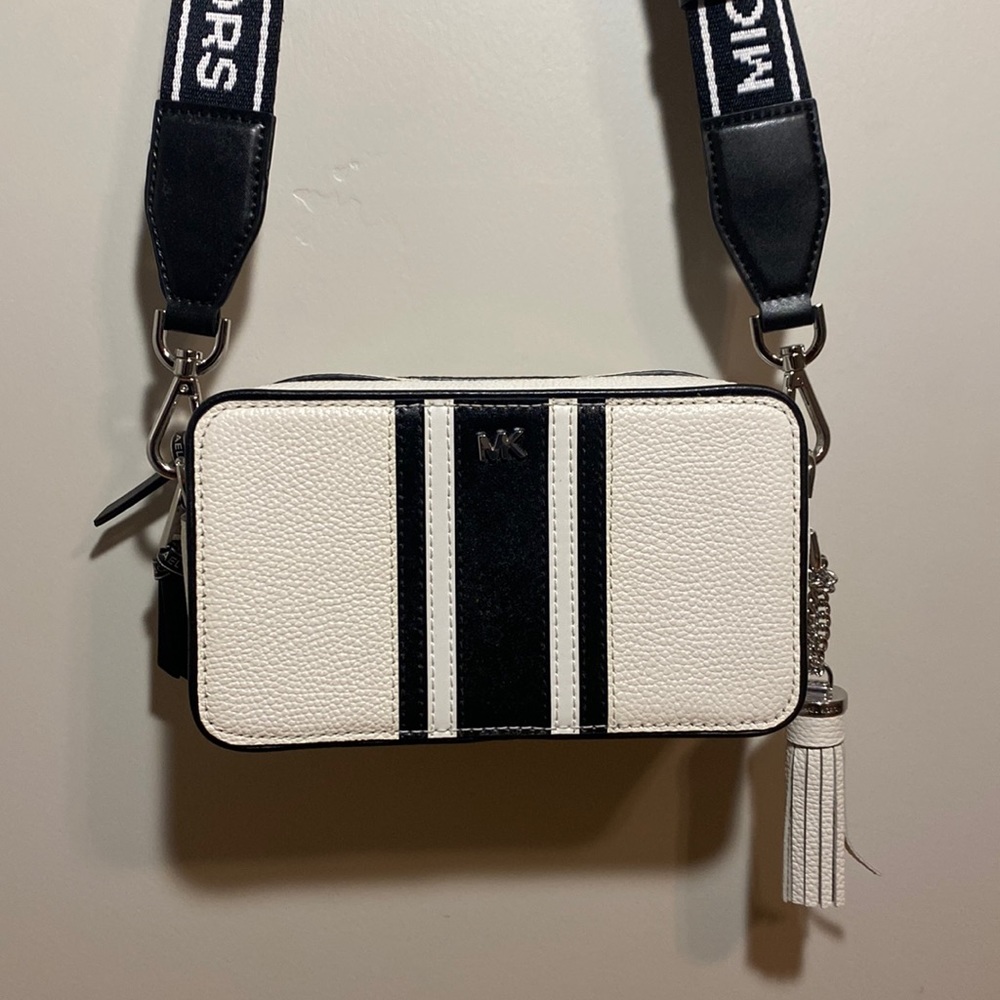 Michael Kors LOGO TAPE Crossbody Camerabag Black and White Genuine Leather!